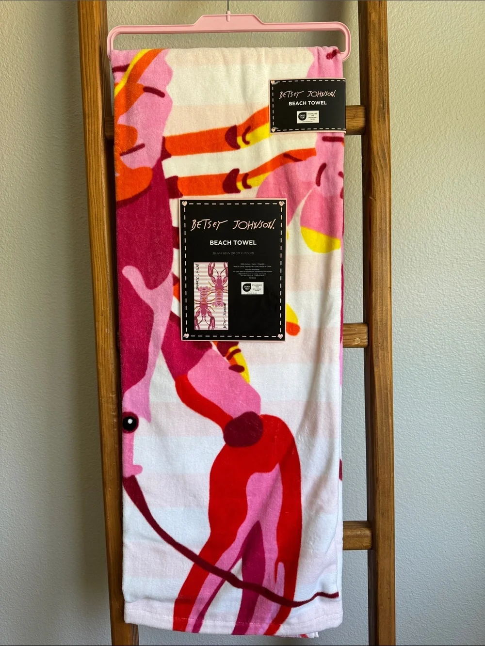 🦞🌴 Betsey Johnson Lobster Beach Towel – Bright, Playful & Summer Ready! 🌴🦞